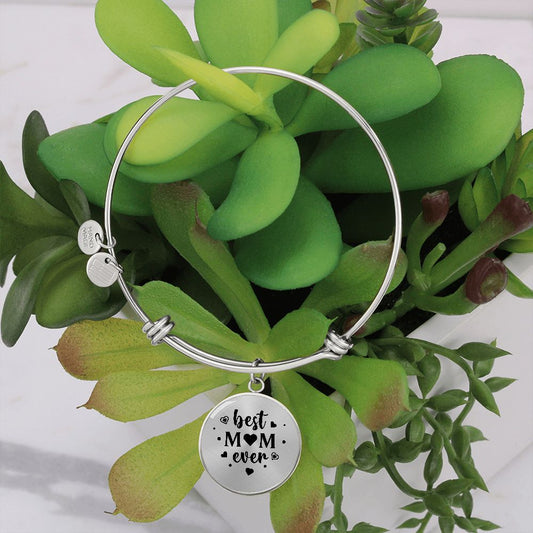 Best Mom Ever Circle-Bangle